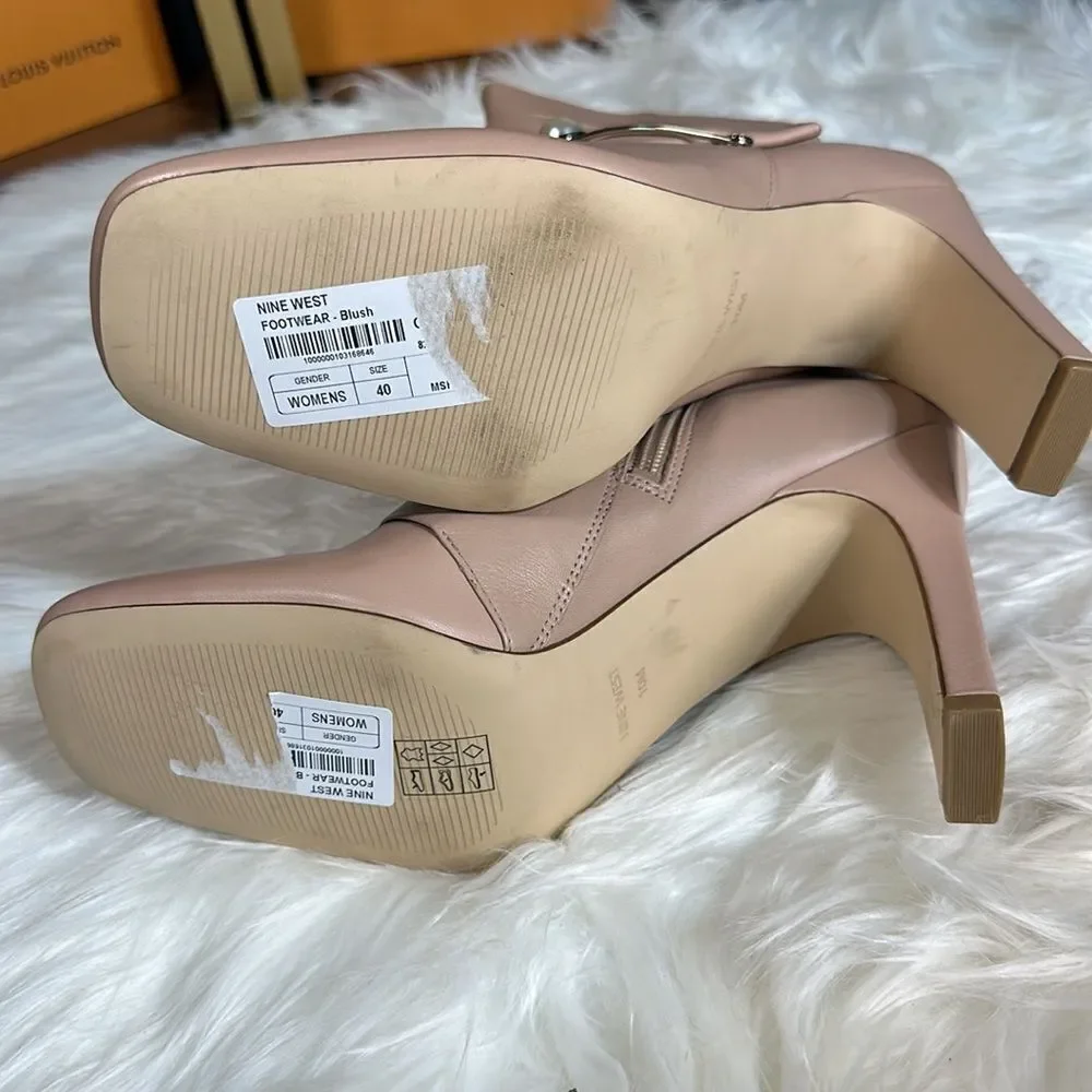 Brand new Nine West booties